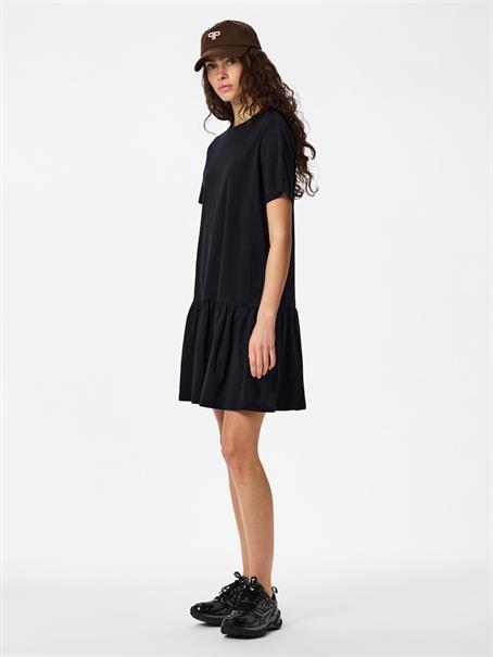 PCDISSO SS O-NECK DRESS JRS NOOS BC black