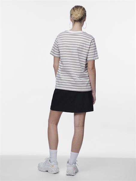 PCRIA SS TEE STRIPES JRS NOOS BC silver mink