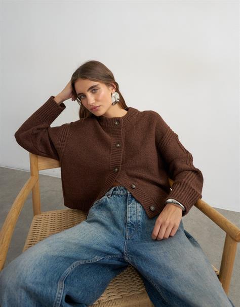 pecan brown