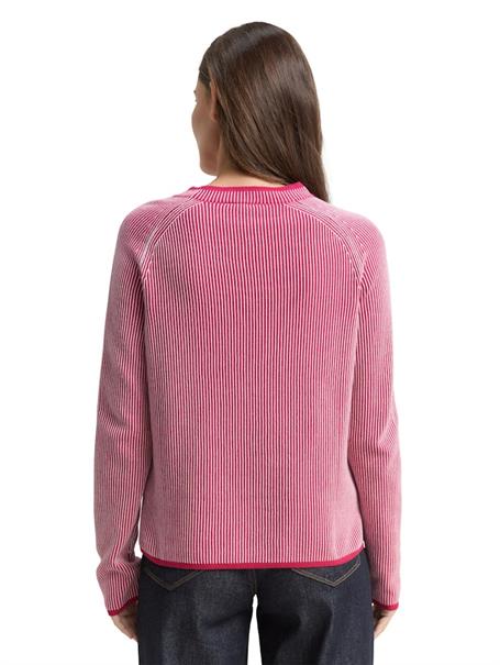 pink plaited knit