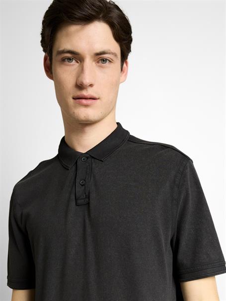 Piqué Poloshirt im Washed Look black
