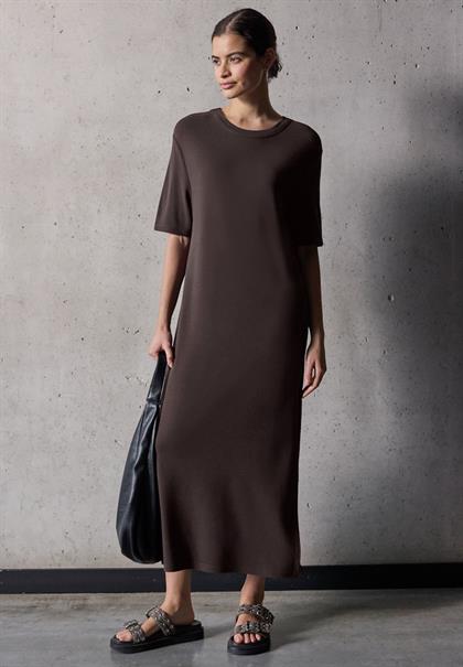 plummy brown