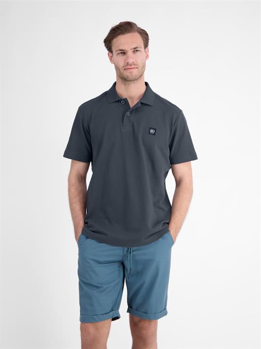 polo-knopf-lava-grey