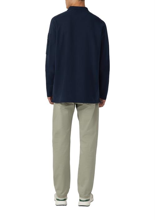 polo-shirt-blau