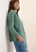 Poloshirt mit Knopfdetail jewel green