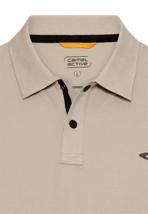 poloshirt-mit-kontrastdetails-light-beige