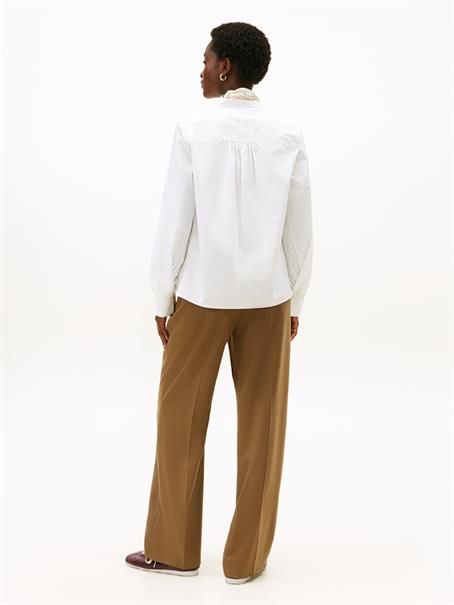 POPLIN V-NK BLOUSE th optic white