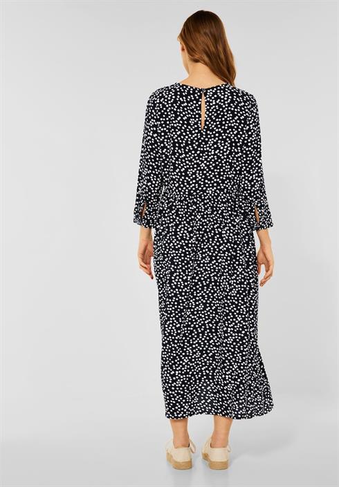 print-kleid-in-midi-länge-deep-blue