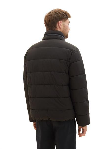 Pufferjacke mit versteckter Kapuze black