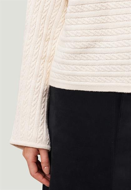Pullover eggnog
