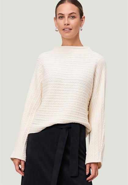 Pullover eggnog