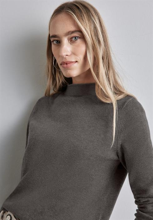 pullover-mit-gerolltem-saum-smokey-walnut-brown-melange