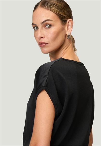 Pullover mit glänzender Vorderseite black beauty