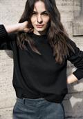 Pullover mit Nieten black
