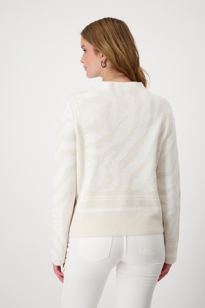pullover-mit-tigermuster-off-white-gemustert