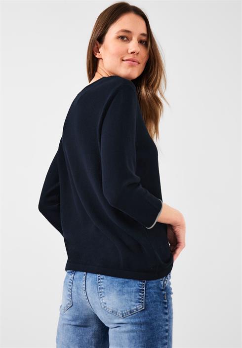 pullover-mit-v-ausschnitt-deep-blue