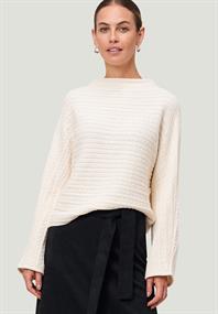 Pullover mit Zopfmuster eggnog