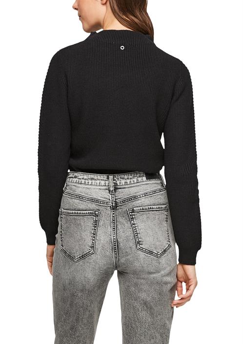 pullover-schwarz