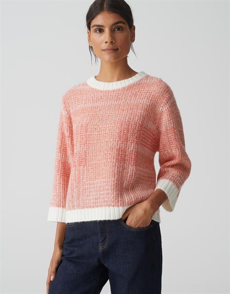 Putzi structure sweet red