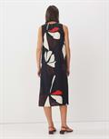 Qariel floral black