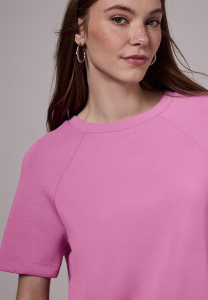 Raglan T-Shirt in Silk-Optik intense rose