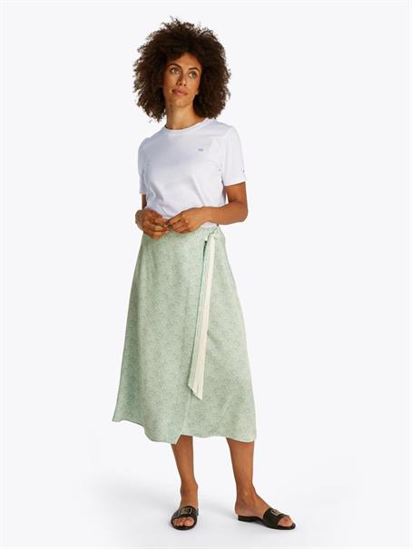 REG CONTRAST FLAG SS TEE th optic white