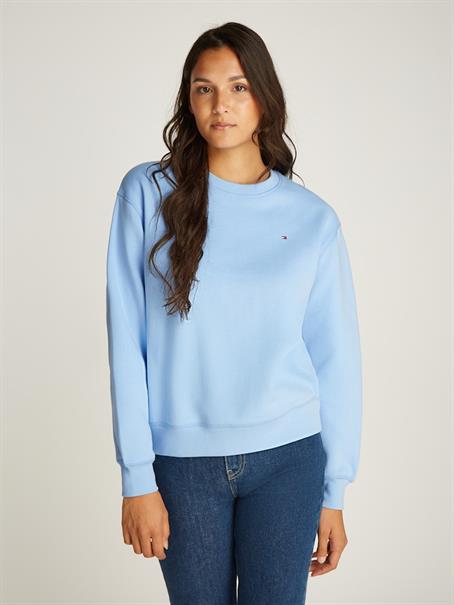 REG FLAG ON CHEST CREW-NK vessel blue