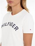 REG HILFIGER VARSITY EMB C-NK SS weathered white