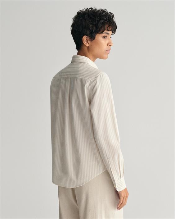 reg-poplin-striped-shirt-soft-oat