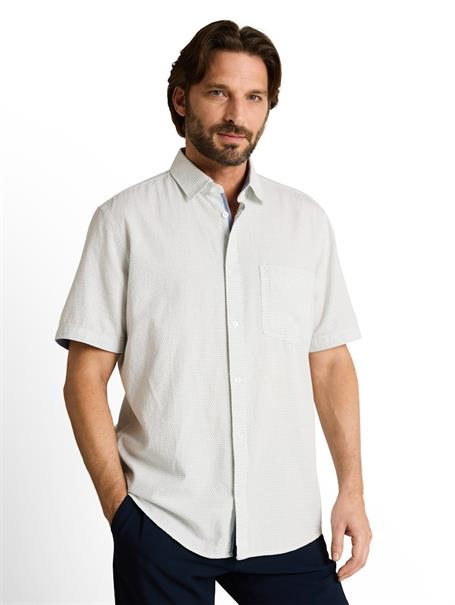 Regular Fit Kurzarmhemd aus Baumwolle gardenia white dot structure