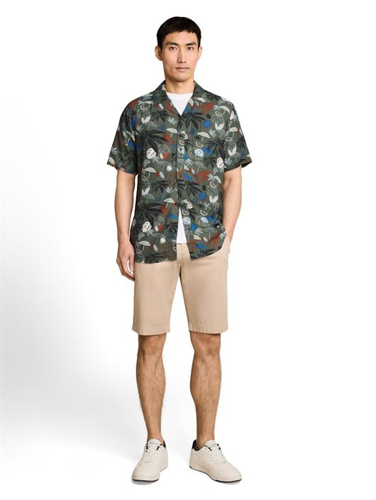 regular-fit-resort-kurzarmhemd-aus-viskose-leaf-green-beach-design