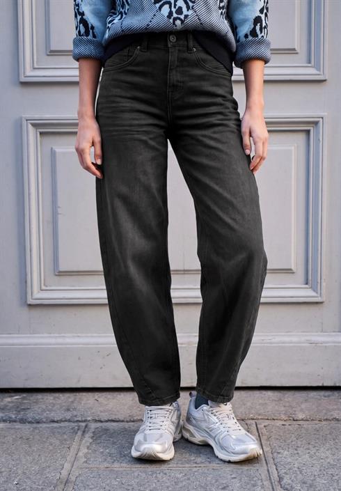 relaxed-barrel-leg-jeans-im-loose-fit-black-washed