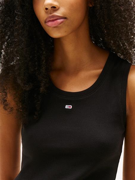 Ribbed Slim Scoop Neck Tank Top black