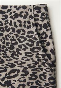 Rock in Wolloptik mit Nieten soft beige