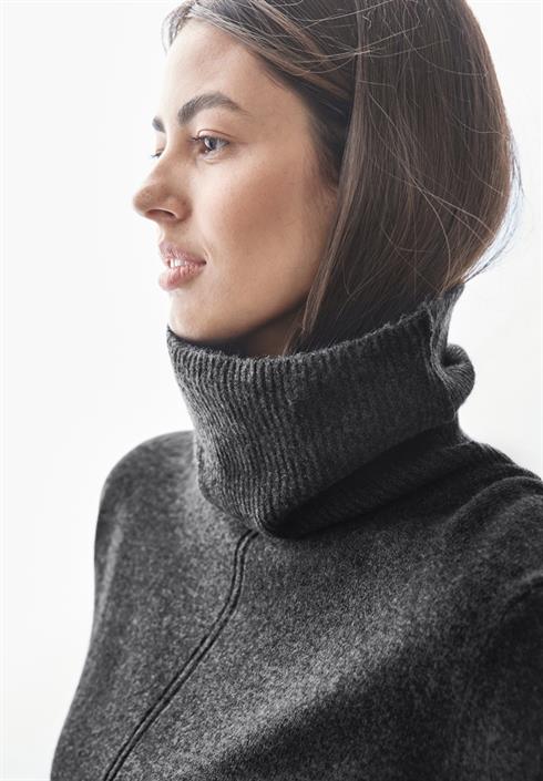 rollkragen-sweater-gravel-grey-mel