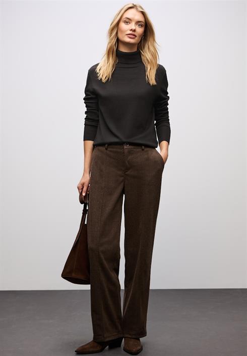 rollkragenpullover-darkest-brown