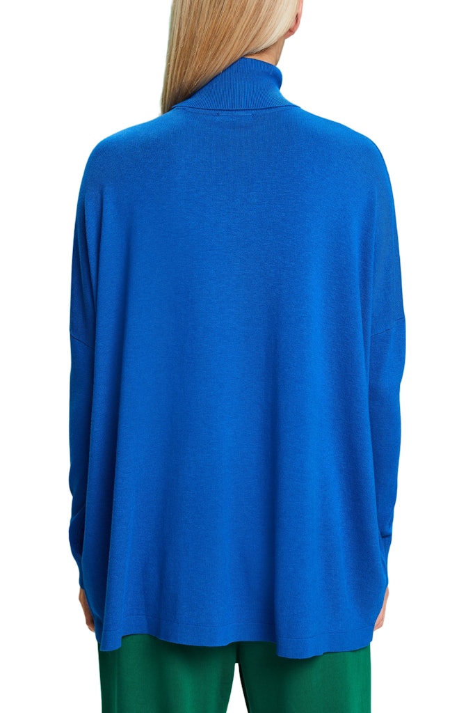 rollkragenpullover-mit-fledermausärmeln-bright-blue