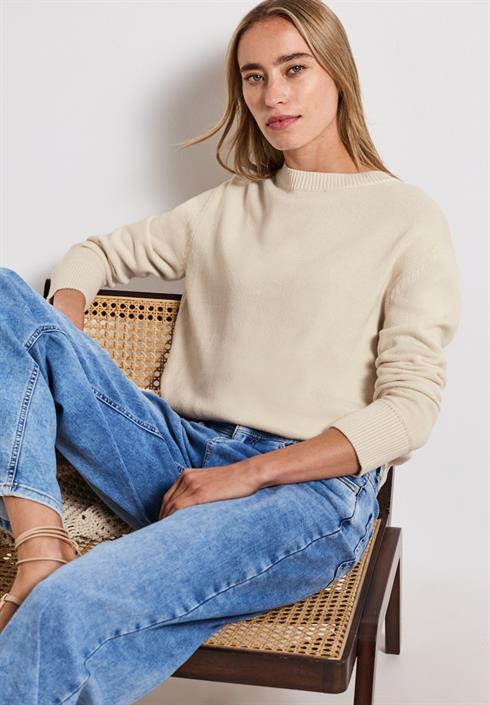 rundhals-pullover-tusk-cream