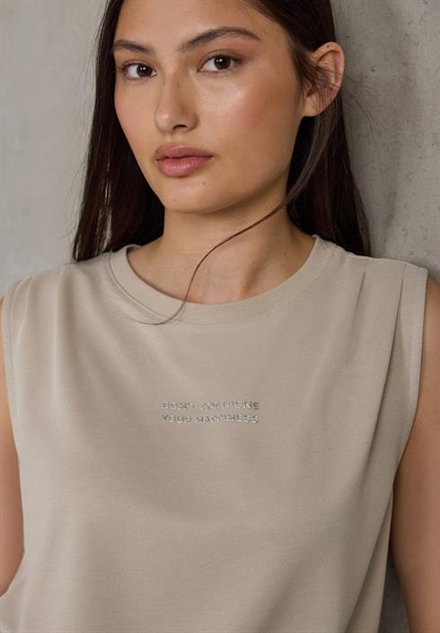 sandshell-beige