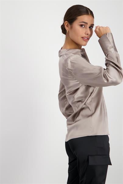 Satin Bluse zum Knöpfen toffee