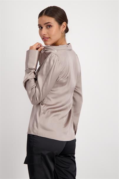 Satin Bluse zum Knöpfen toffee