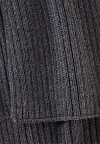 Schal aus einem Baumwoll-Kaschmir-Mix asphalt