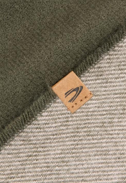 schal-aus-recyceltem-polyester-mauve-pink