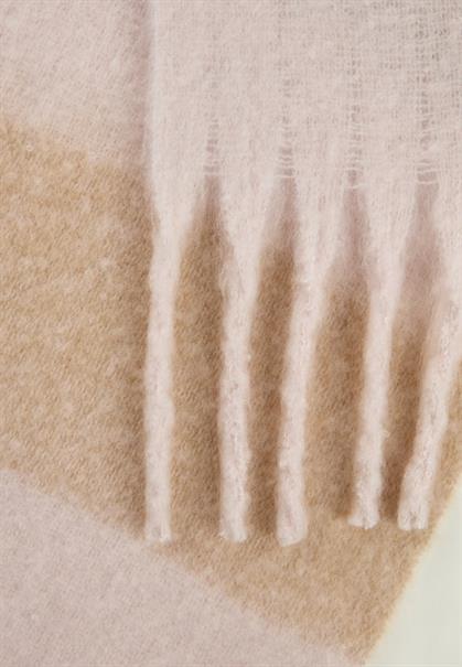 Schal aus weichem Material winter berry