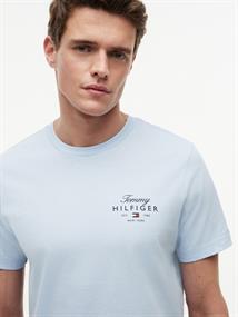 SCRIPT STACK REGULAR TEE breezy blue