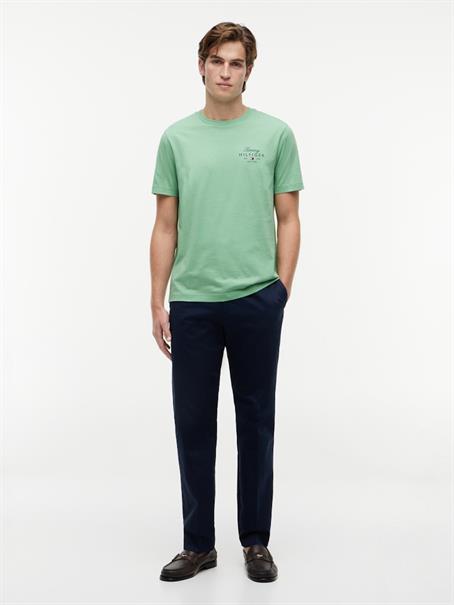SCRIPT STACK REGULAR TEE cut grass
