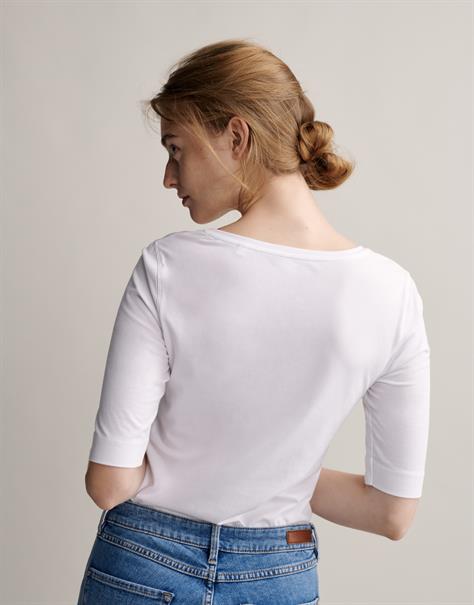 Serta white