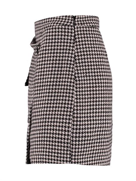 SH P ST Mo44dena 7385 pepita