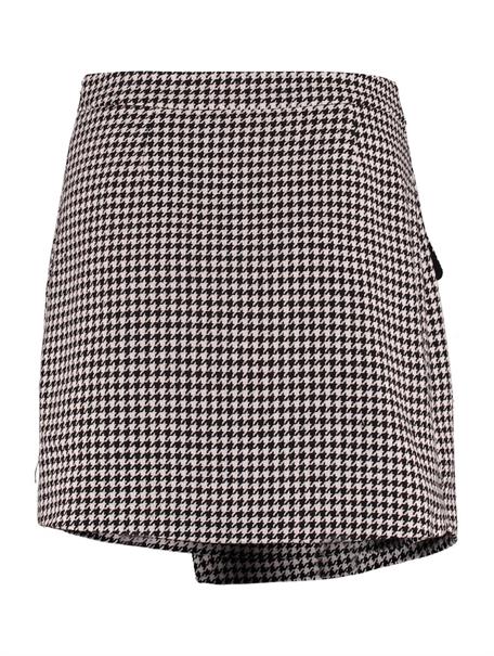 SH P ST Mo44dena 7385 pepita