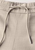 sheer beige mel.